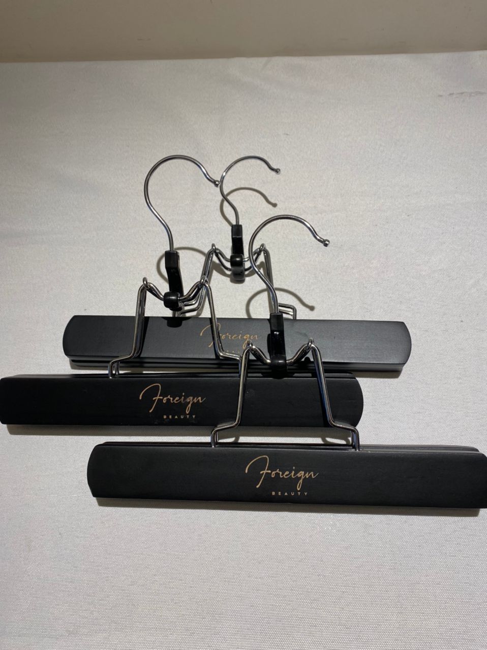 Foreign Beauty Hair Hanger